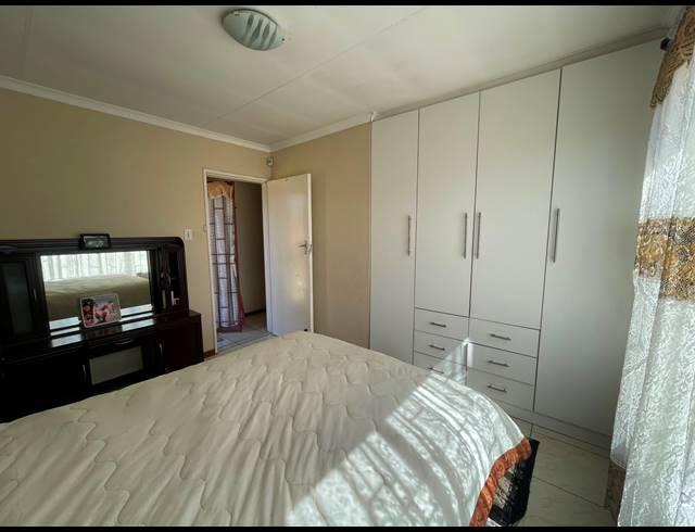 4 BEDROOM HOUSE FOR SALE IN BAKERTON
